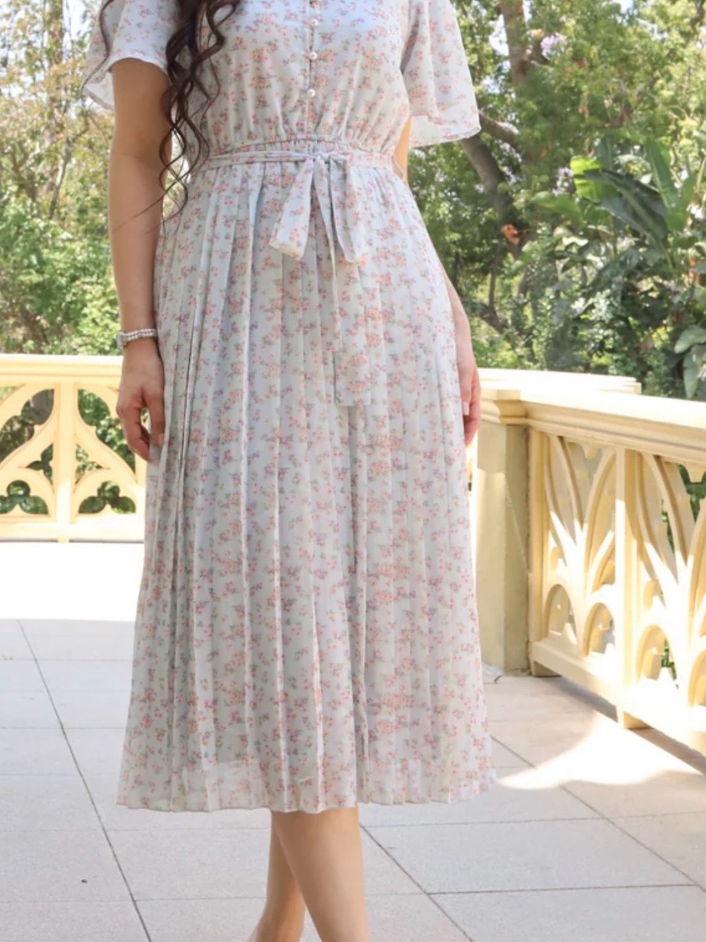 Beautiful  Floral Pleated Midi Dress in Light Blue and Pink